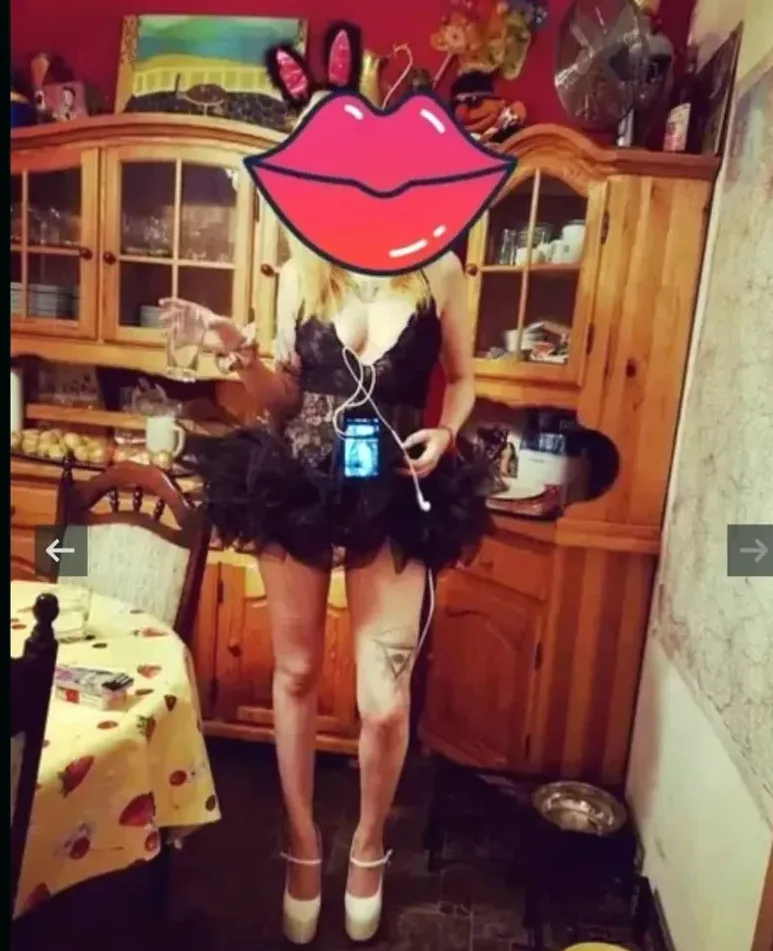 Chiara, 34