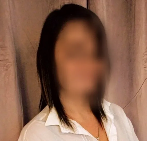 Denise, 32