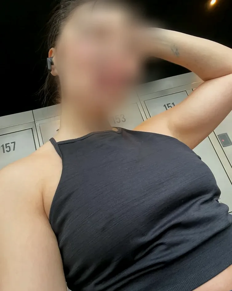 Jana, 37