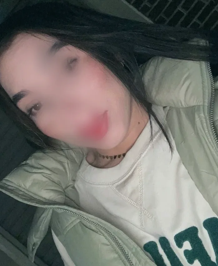 Kira, 23