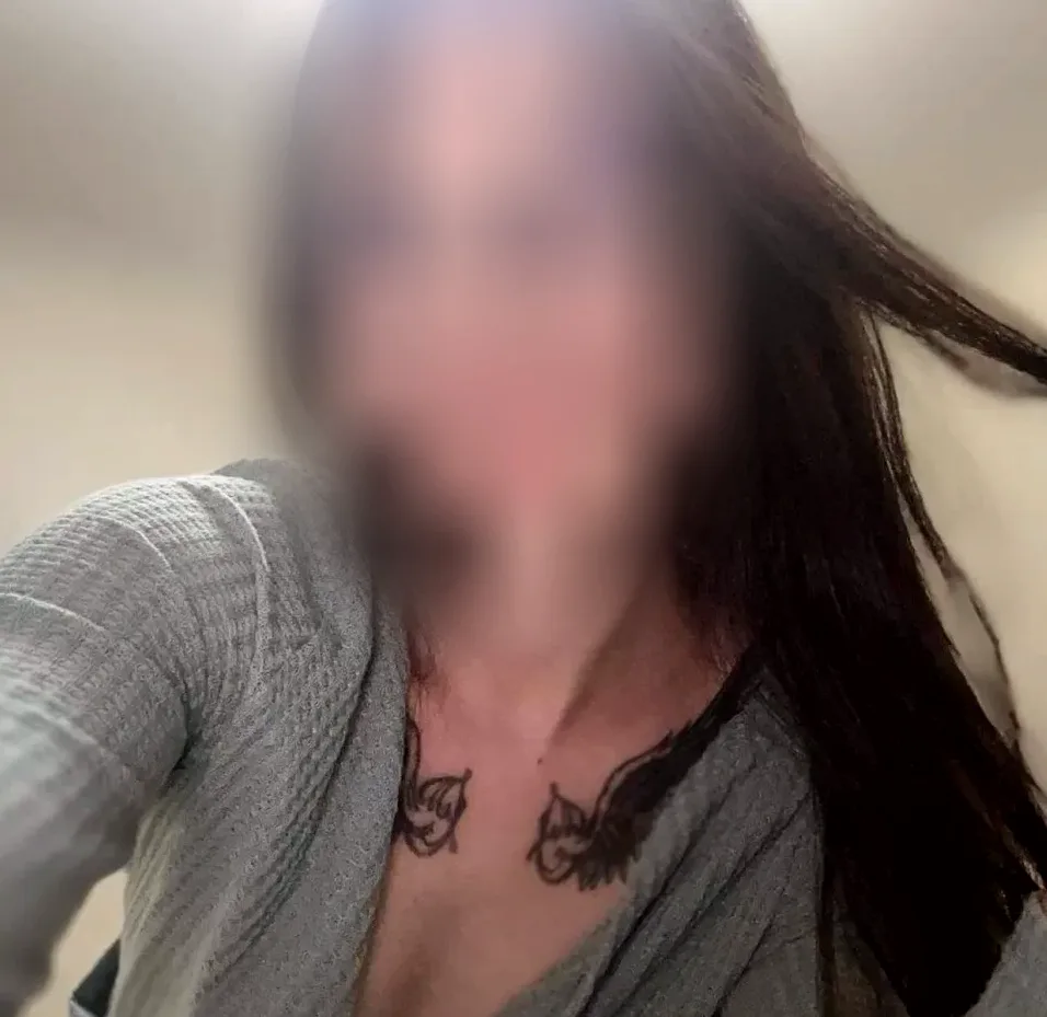 Luisa, 19
