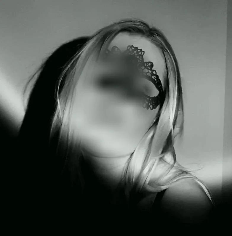 Sarah, 36
