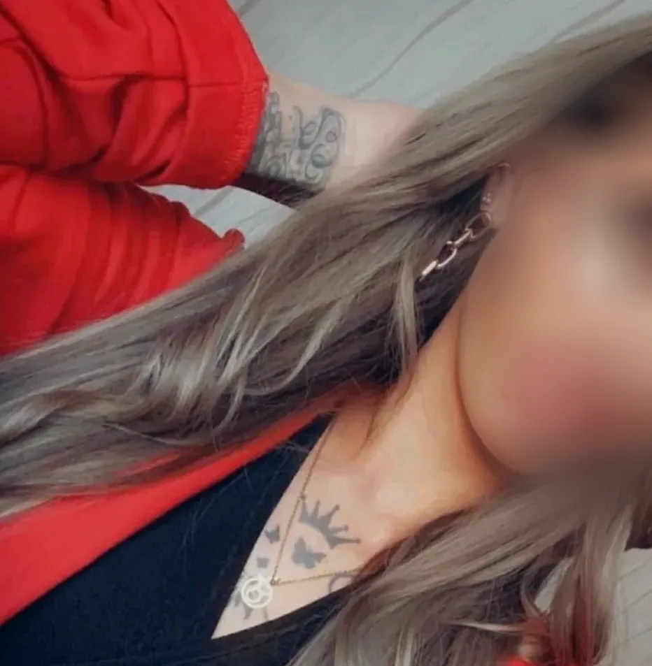 Wiebke, 32